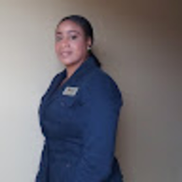 Meet your Posher, Maxine - Picture 1 of 1